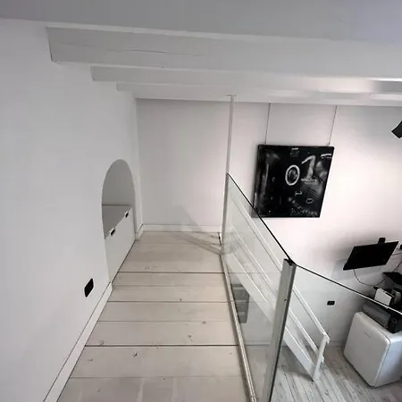 Amazing Little Loft In The Center Of Milan
